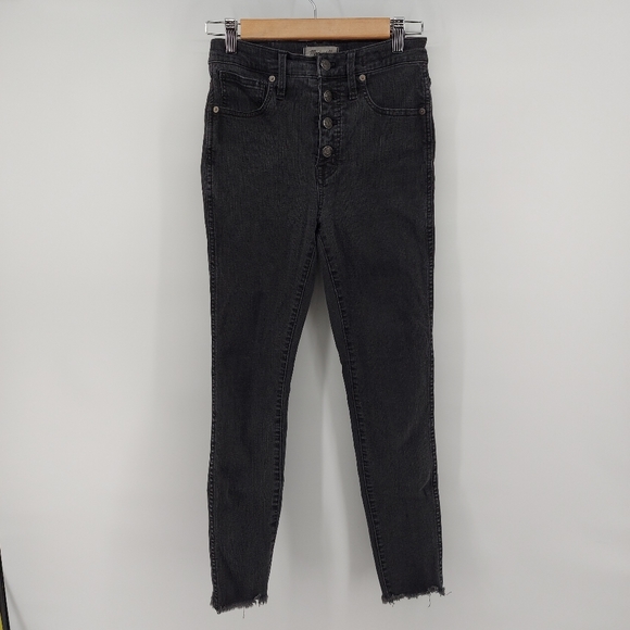 Madewell 10" High-Rise Skinny Jeans in Berkeley Black: Button-Through Edition - Picture 5 of 14